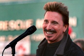 Chuck negron